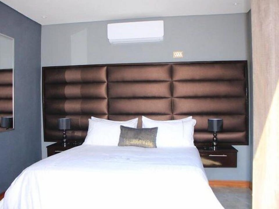 Soundproofing, WiFi (free), bed sheets