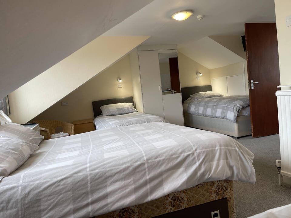 Family Suite, Ensuite (Large-Sleeps 5)