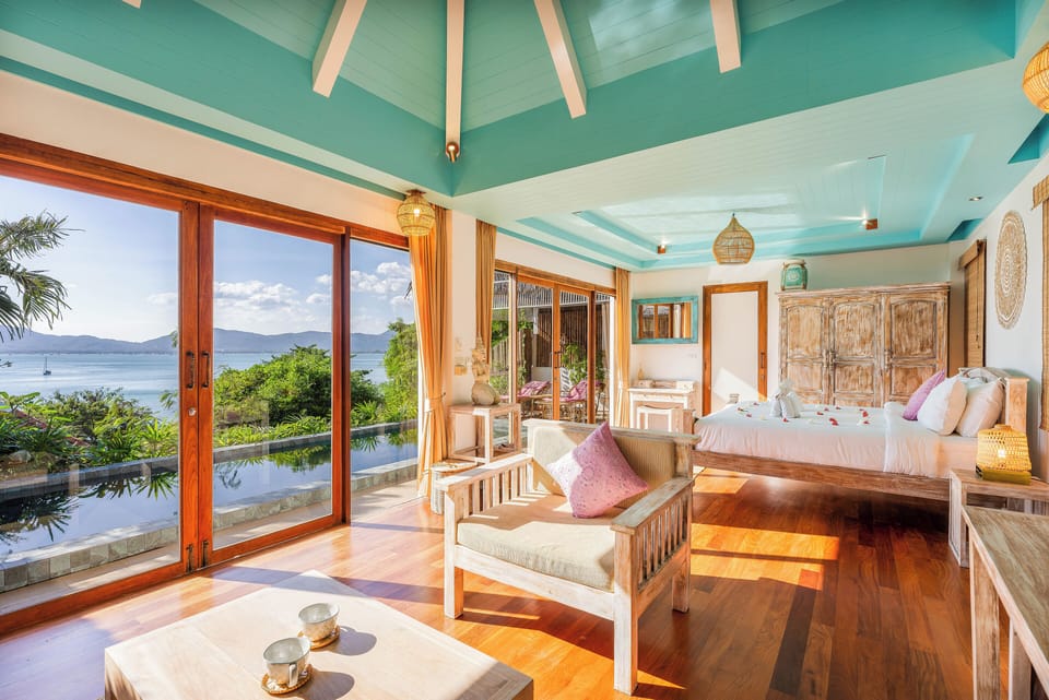 One Bedroom Seaview Pool Villa | In-room safe, desk, blackout drapes, soundproofing