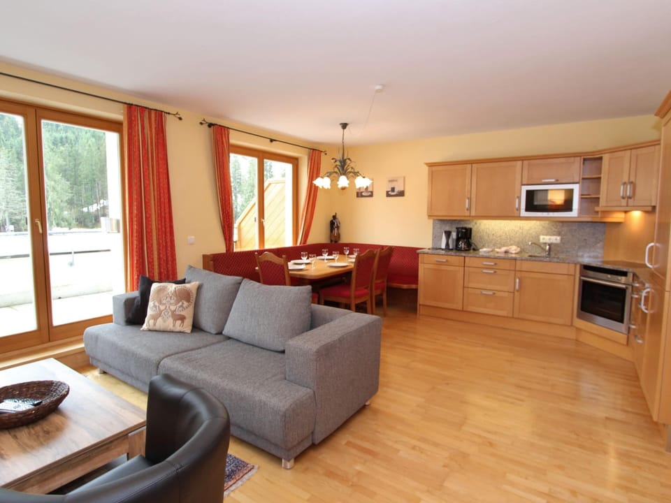 Chalet | Private kitchen | Highchair
