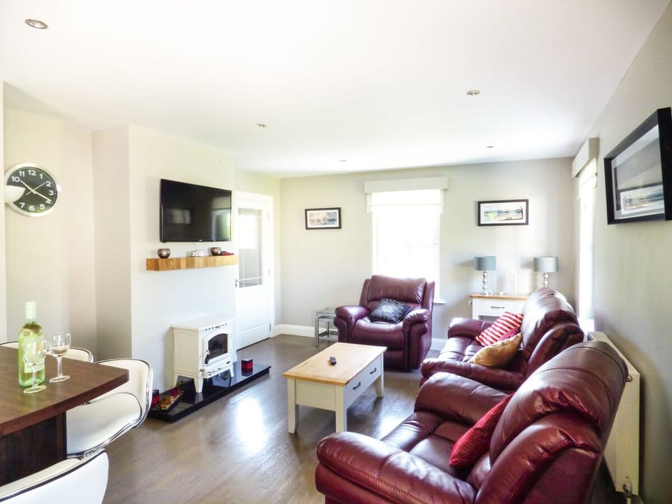 Cottage | Interior