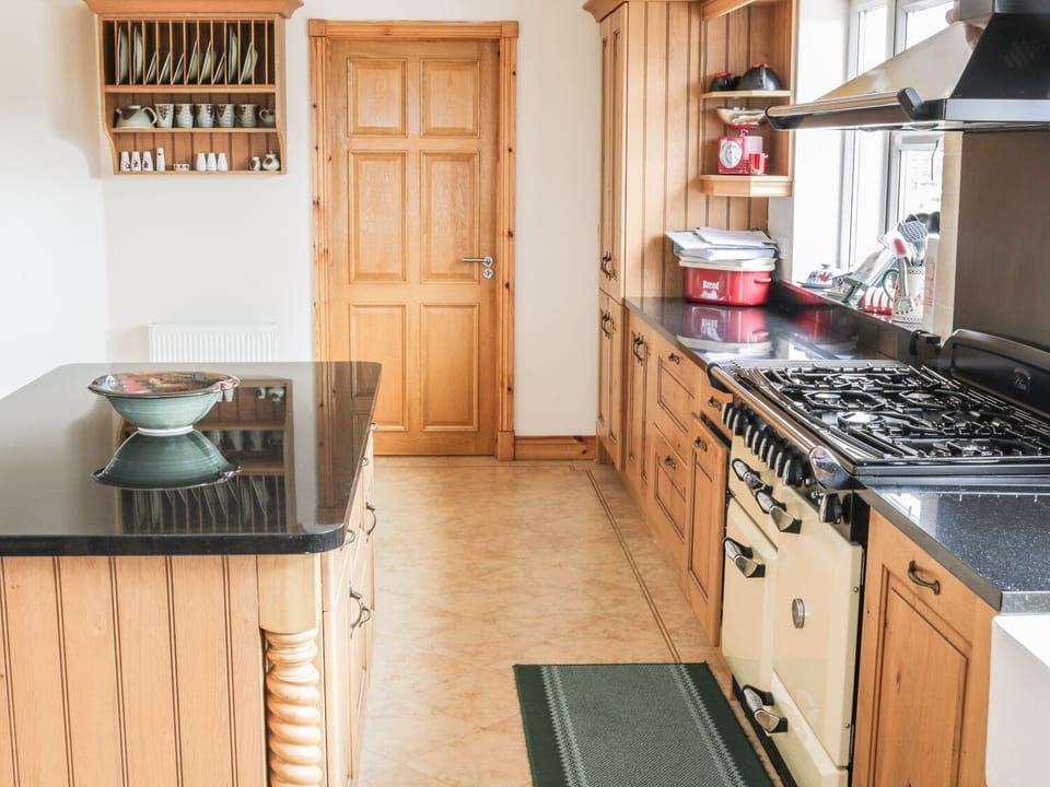 Cottage | Interior