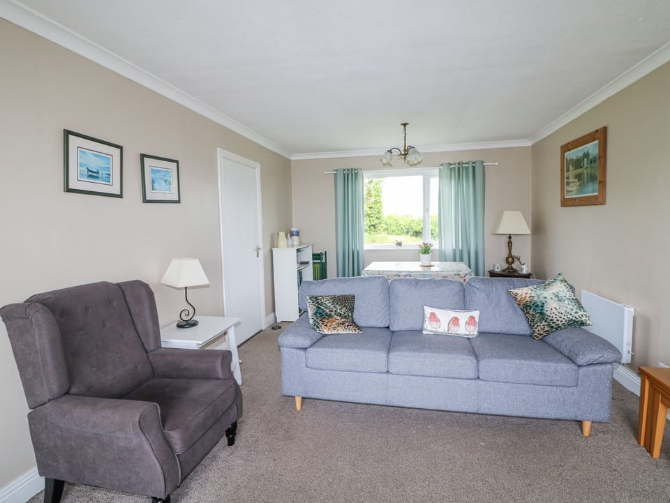 Cottage | Living area