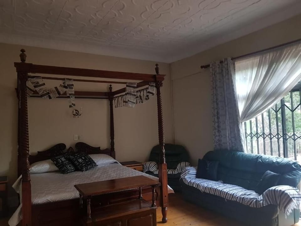 In-room safe, desk, laptop workspace, iron/ironing board
