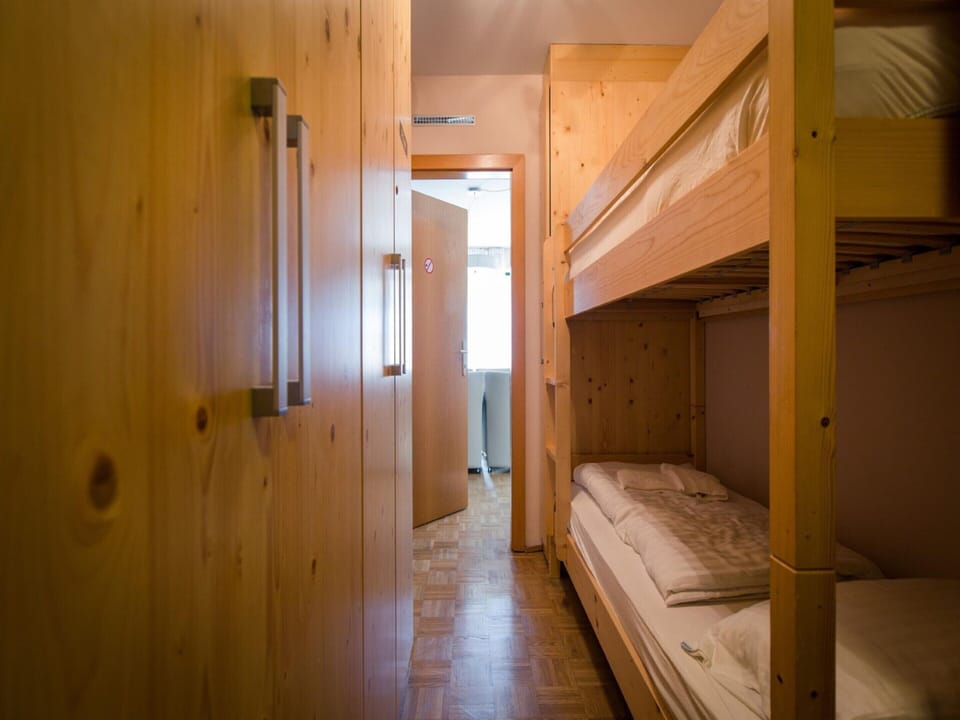 Apartment | 2 bedrooms, WiFi, individually furnished, bed sheets