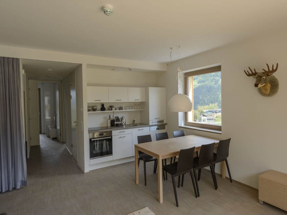 Apartment | Dining