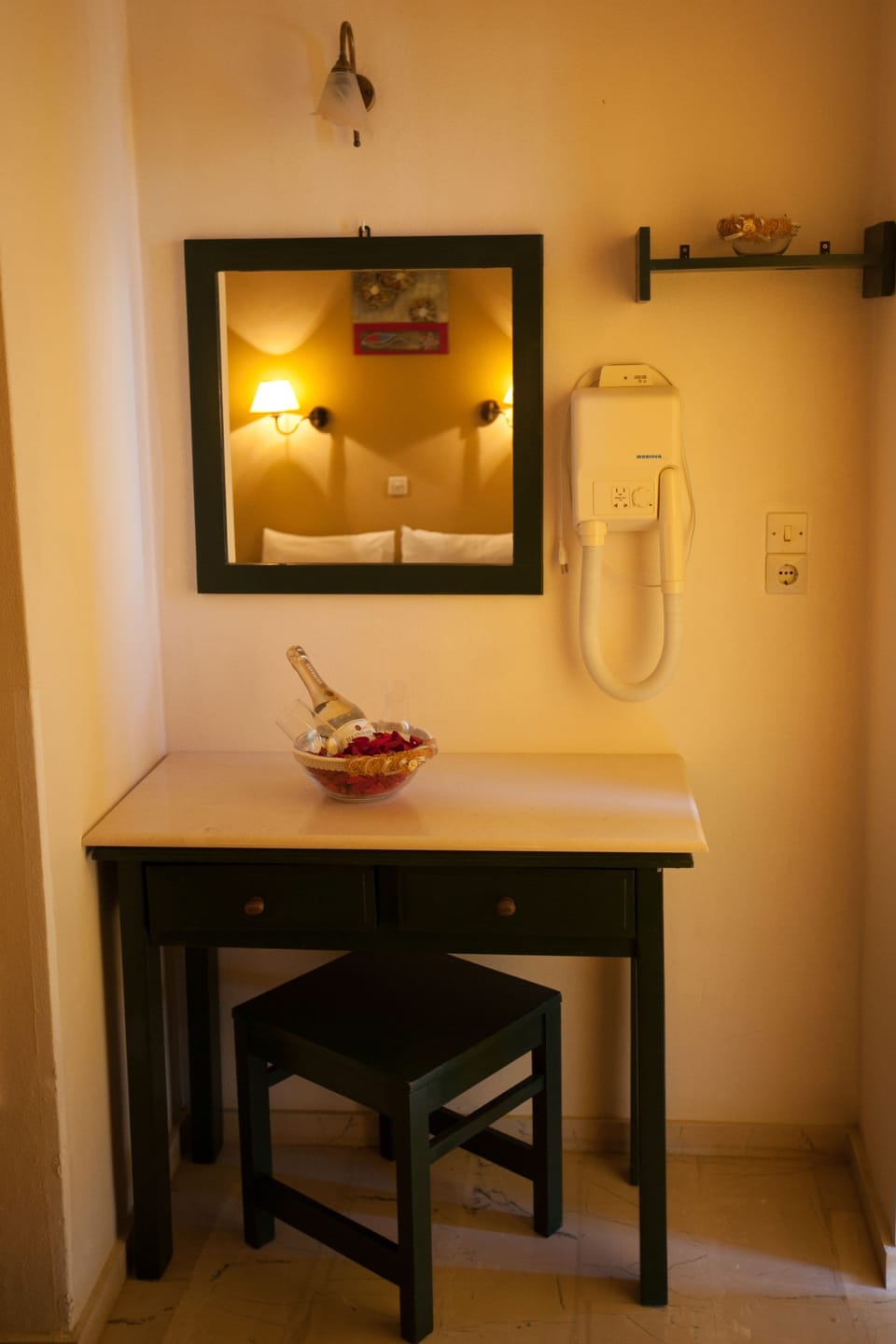 Twin Room, 1 Bedroom | Room amenity