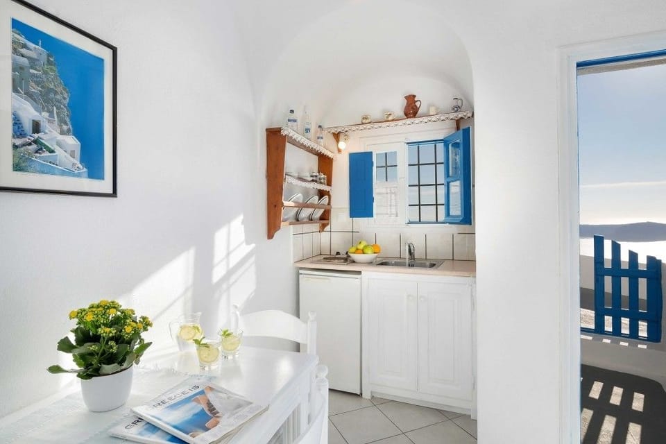 One Bedroom Apartment Caldera View | Private kitchenette | Fridge, stovetop, coffee/tea maker, electric kettle