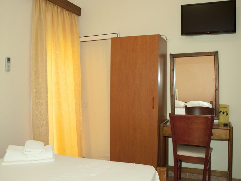 Single Room | Desk, soundproofing, free WiFi