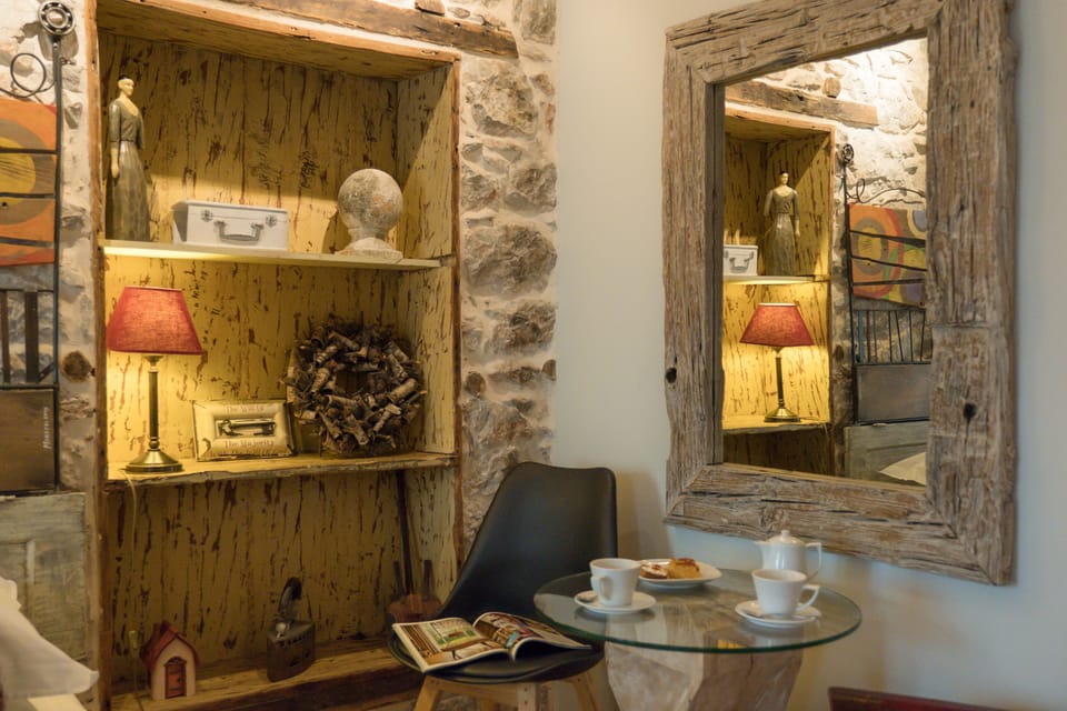 Superior Double Room, Balcony (Adiandi Building) | In-room safe, individually decorated, free WiFi, bed sheets