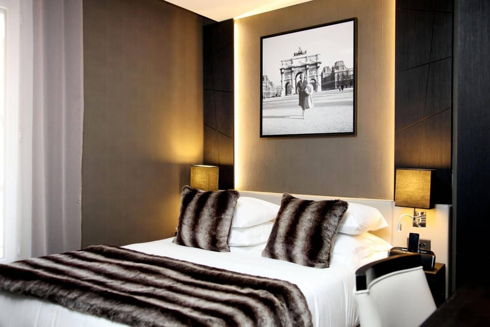Minibar, in-room safe, desk, blackout drapes