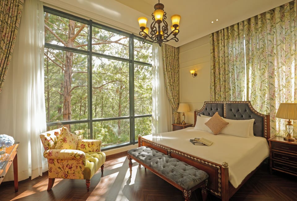 Larose Master 3-Bedroom Garden view | Garden view
