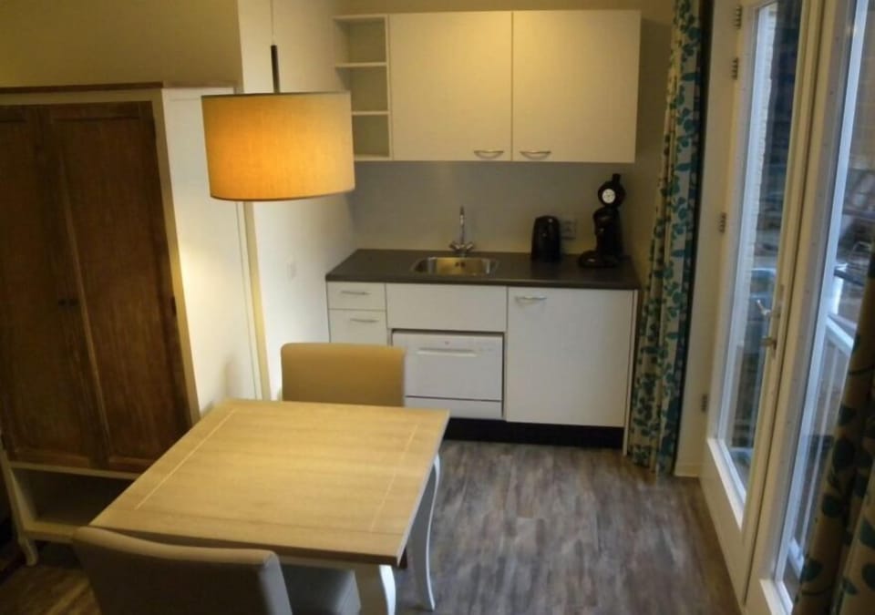 Private kitchenette