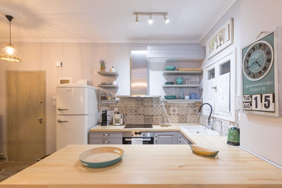Apartment, 1 Bedroom | In-room dining