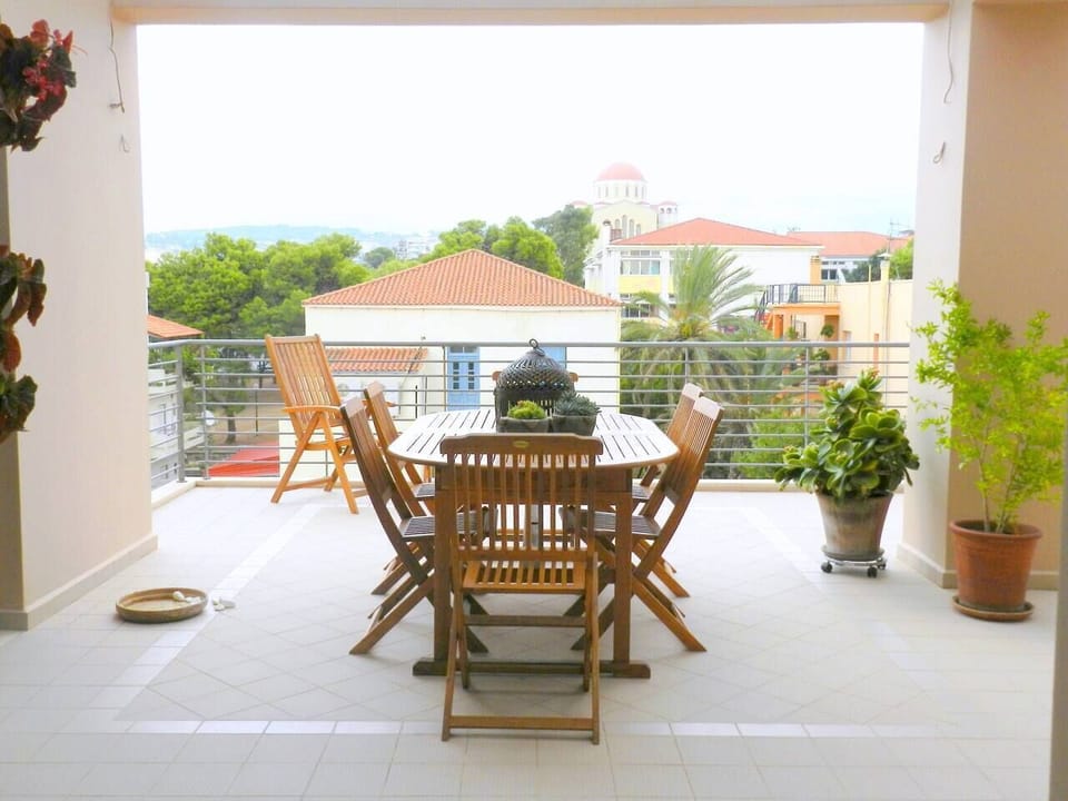 Luxury Apartment | Balcony