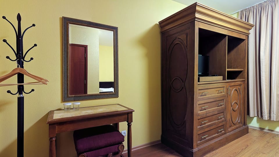 Standard Double Room | Cribs/infant beds, rollaway beds, free WiFi, bed sheets