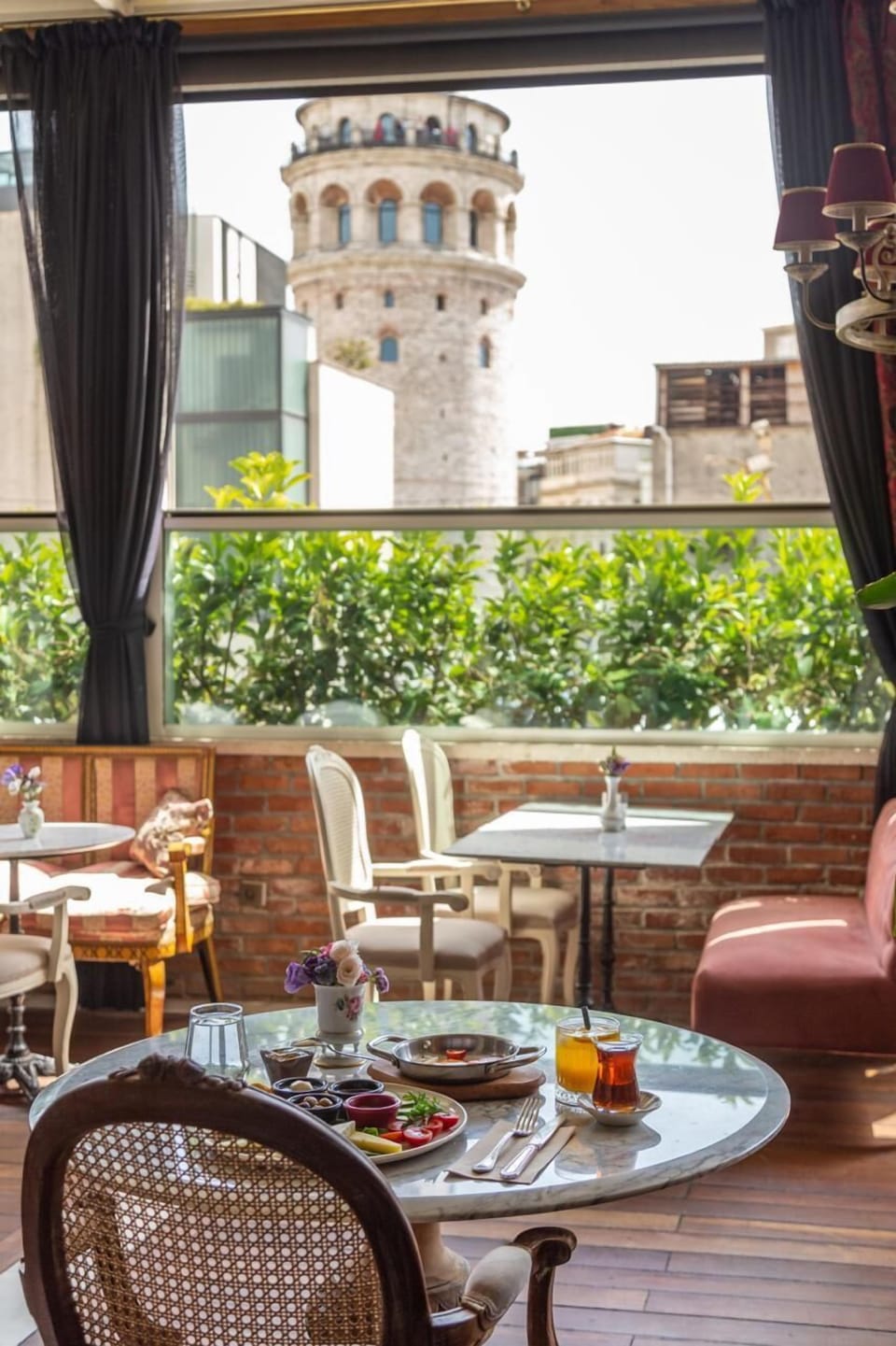 Meroddi Pera Flats Bed and Breakfast in Istanbul