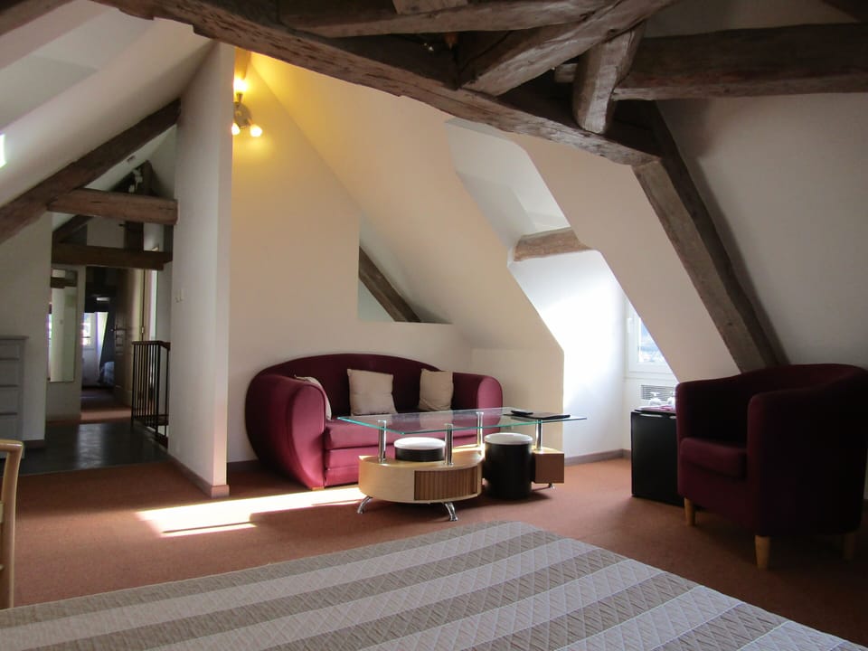 Loft, Mountain View | Premium bedding, minibar, in-room safe, desk
