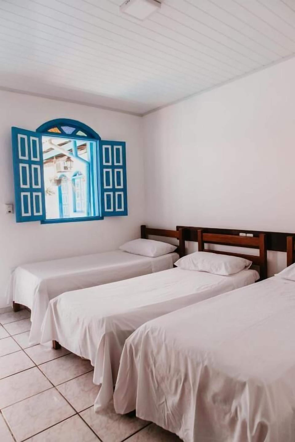 Standard Triple Room | Minibar, free WiFi