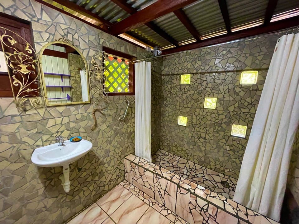 Cocoa Cottages Bed and Breakfast in Dominica