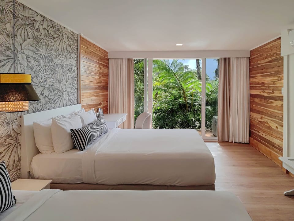 Hypo-allergenic bedding, in-room safe, individually decorated