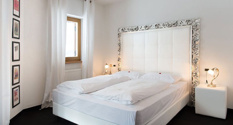 Classic Room | Individually decorated, individually furnished, free WiFi