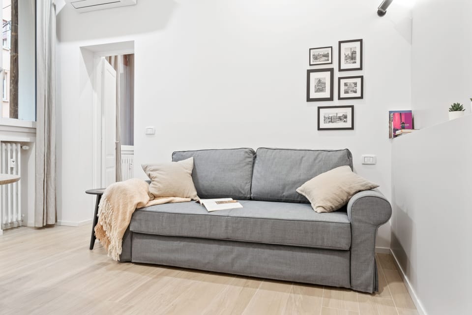 Apartment, 1 Bedroom | Living room | Flat-screen TV