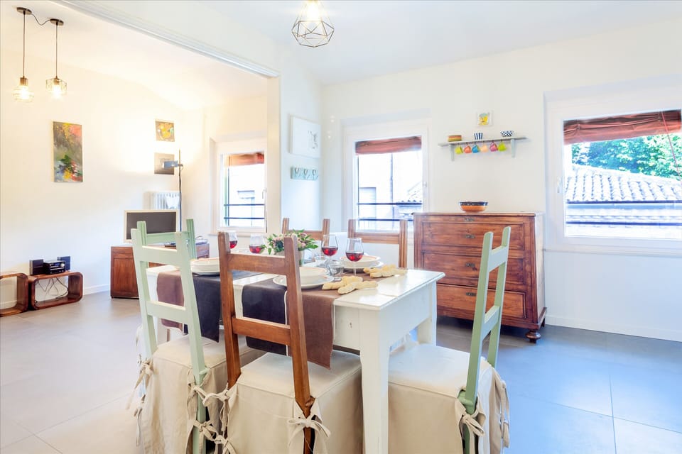 Apartment, 2 Bedrooms | In-room dining