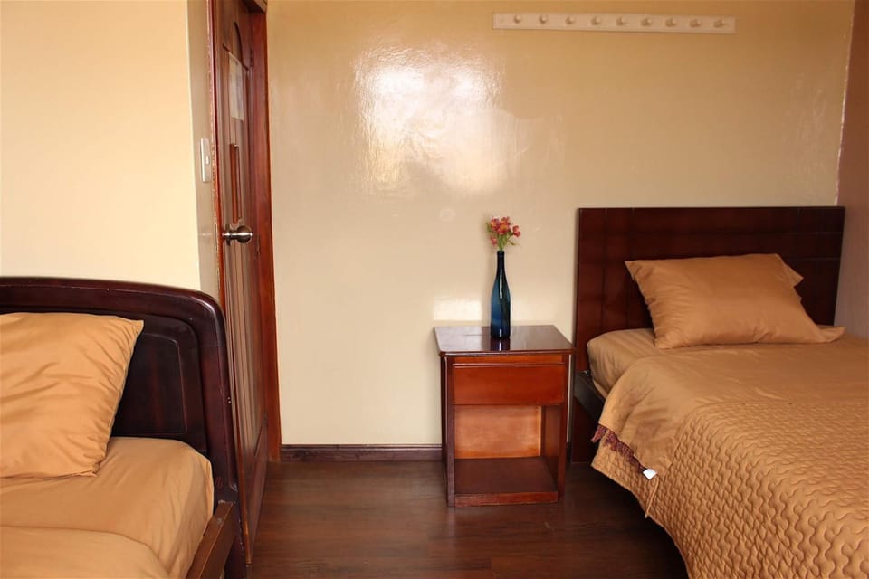 WiFi (free), bed sheets