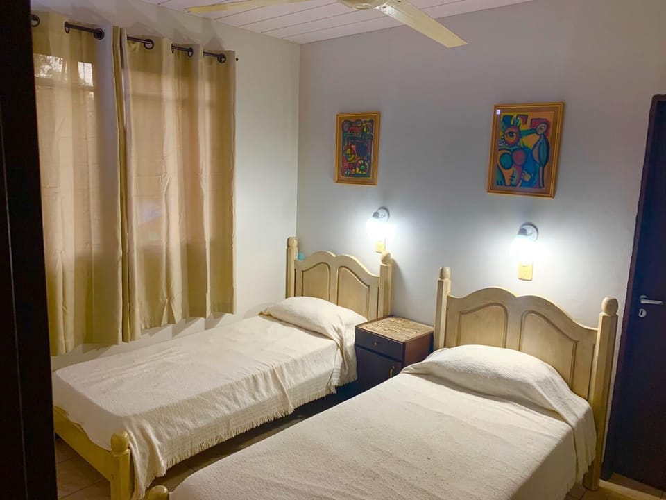 Classic Twin Room | Free WiFi