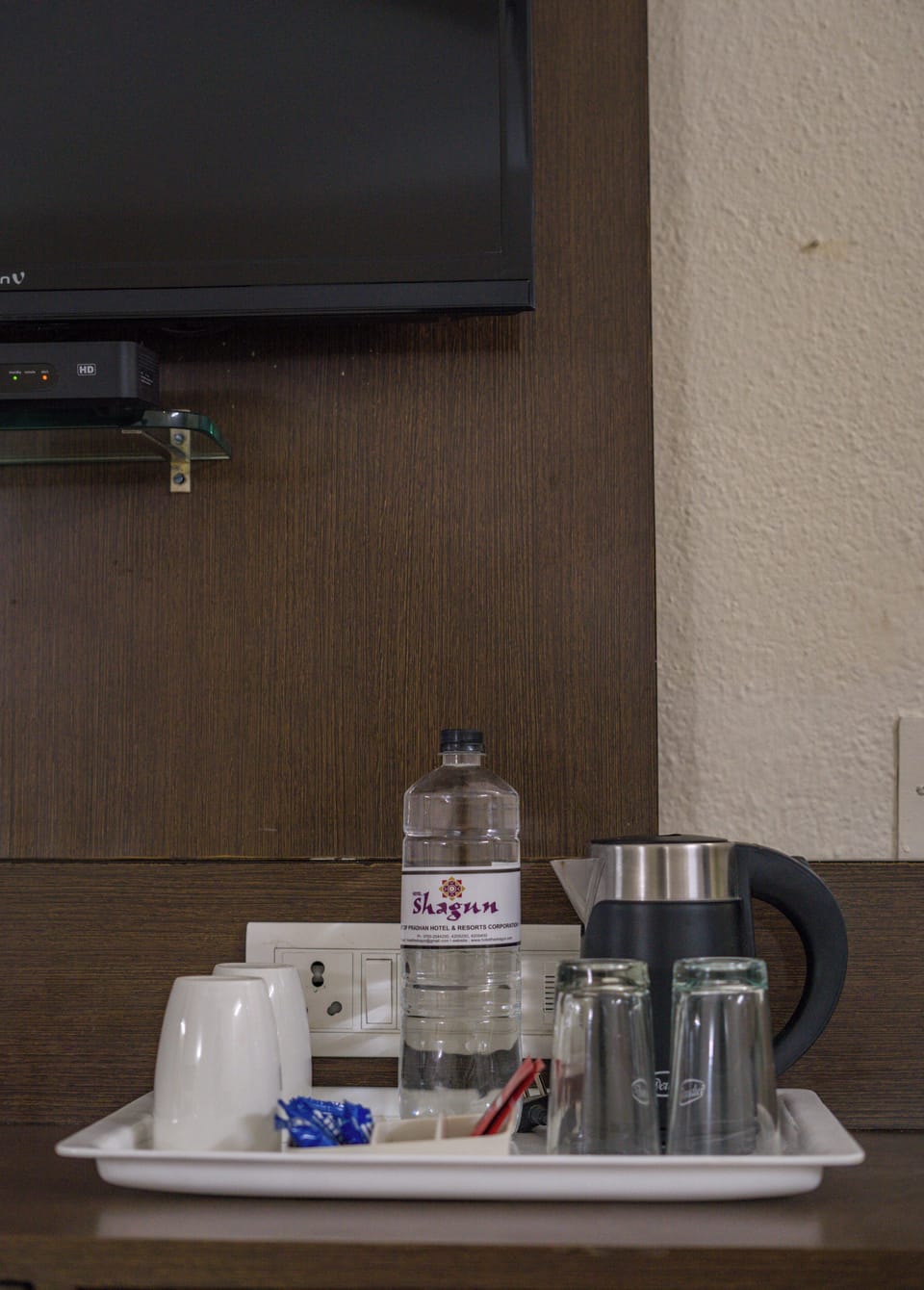 Standard Room | Premium bedding, in-room safe, iron/ironing board, WiFi (free)