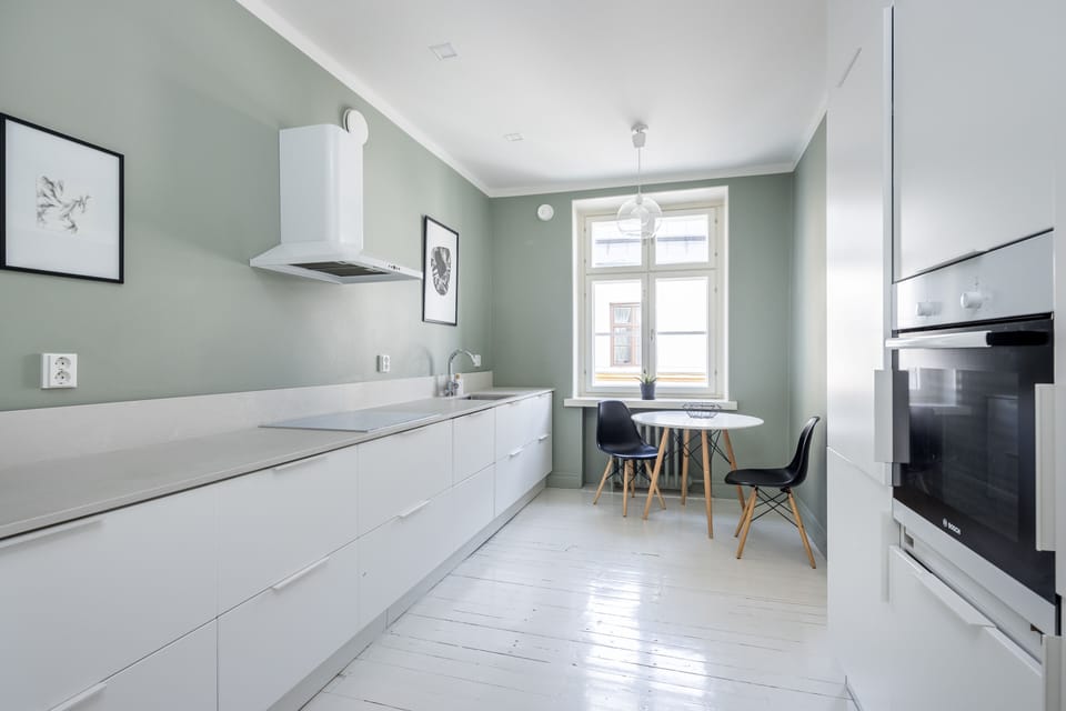 Prestige City Home | Private kitchen | Full-size fridge, microwave, oven, stovetop