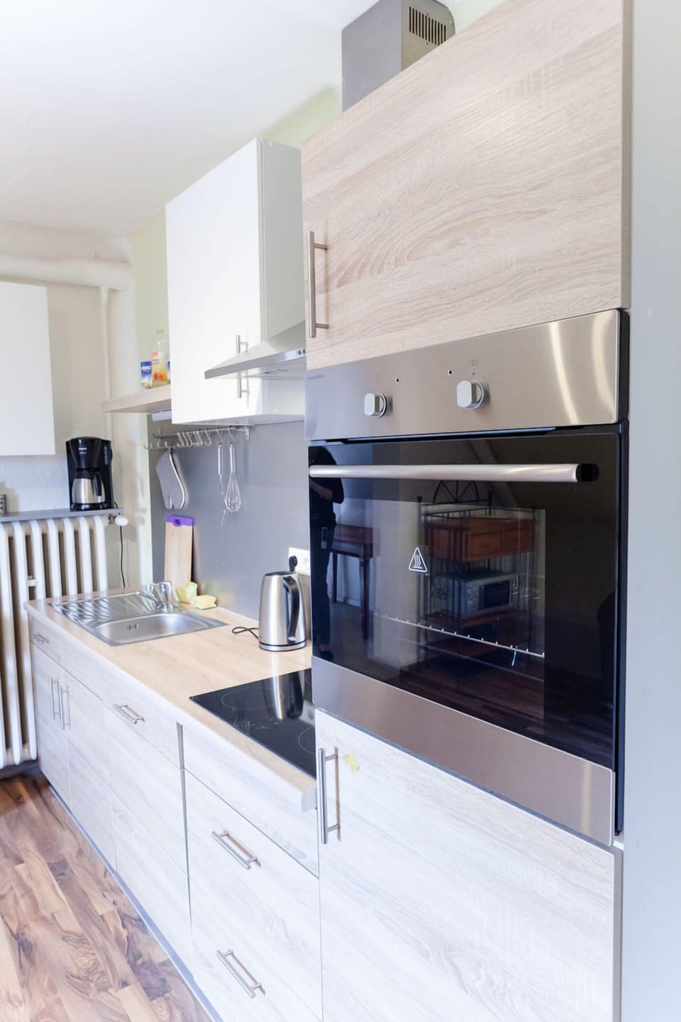 Apartment, 4 Bedrooms | Private kitchen | Fridge, oven, stovetop, coffee/tea maker