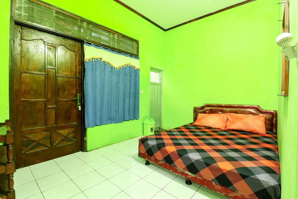 Superior Double Room | Desk