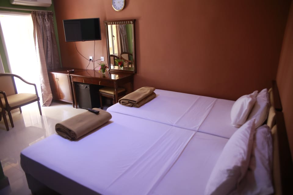 Desk, rollaway beds, free WiFi