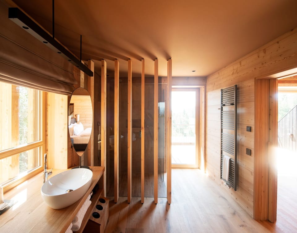 Shower, free toiletries, hair dryer, bathrobes