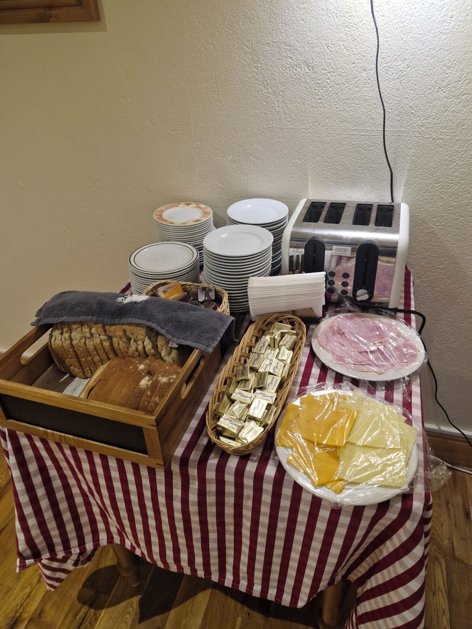Daily full breakfast for a fee