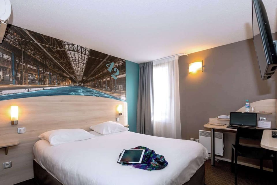 Family Room, Ensuite | Desk, rollaway beds, free WiFi, bed sheets