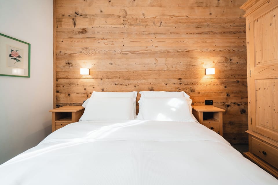 Double Room | Blackout drapes