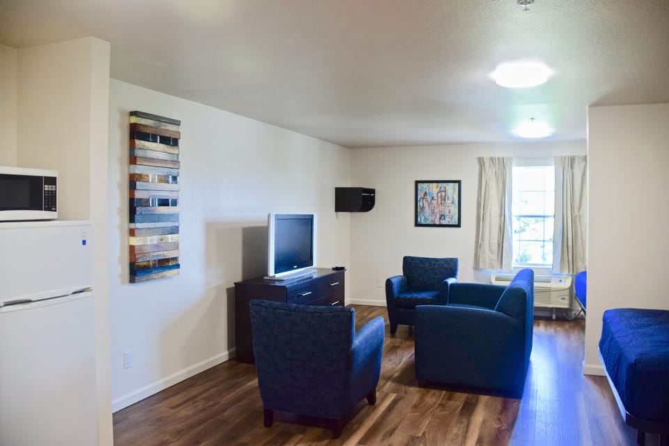 Suite, 2 Queen Beds, Non Smoking | Desk, iron/ironing board, free WiFi, bed sheets