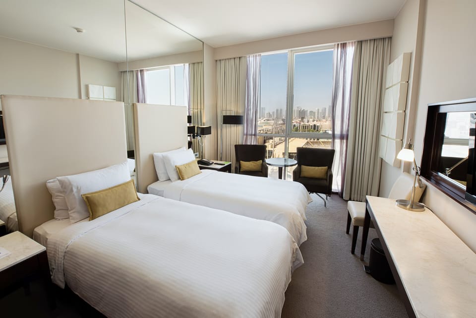 Room, 2 Twin Beds, City View (Centro) | View from room