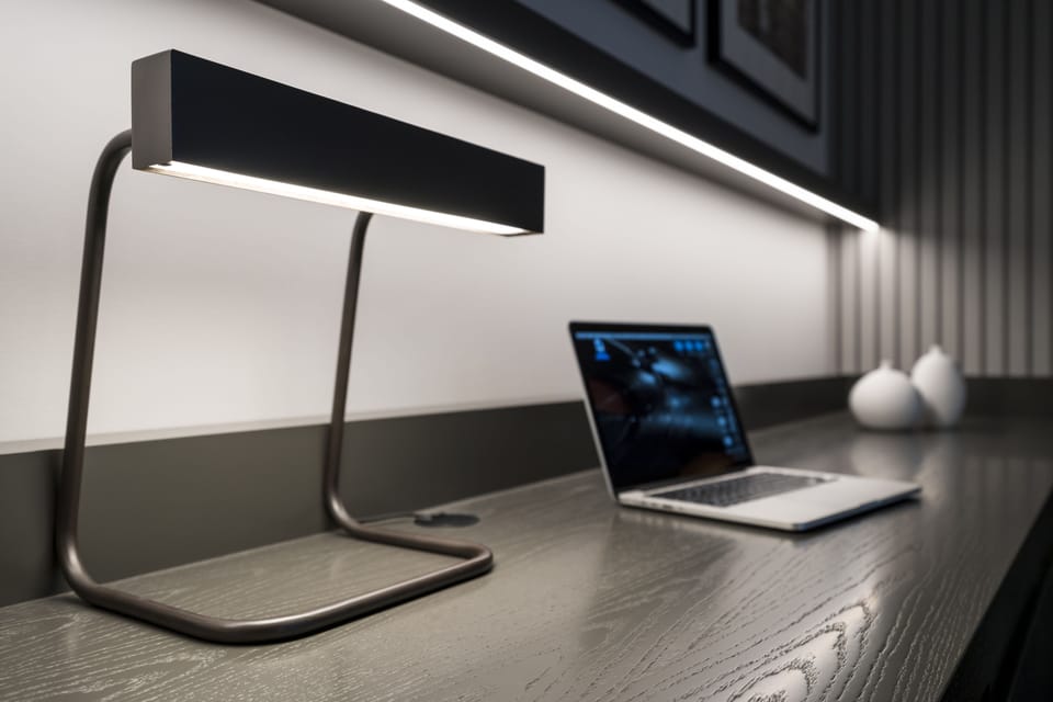 Hypo-allergenic bedding, minibar, in-room safe, desk