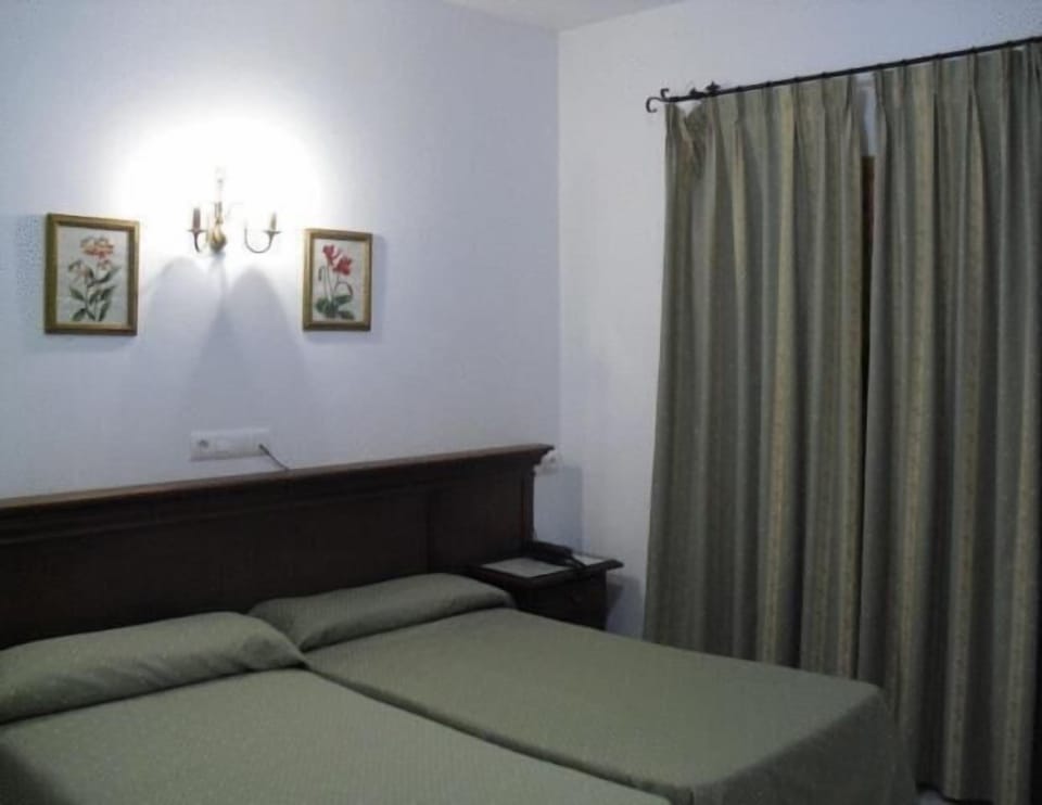 Minibar, in-room safe, desk, cribs/infant beds