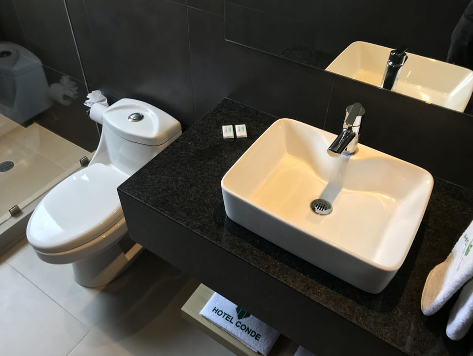 Bathroom sink