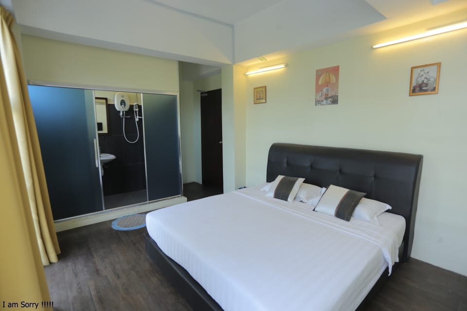 Budget Double Room | Desk, iron/ironing board (on request)