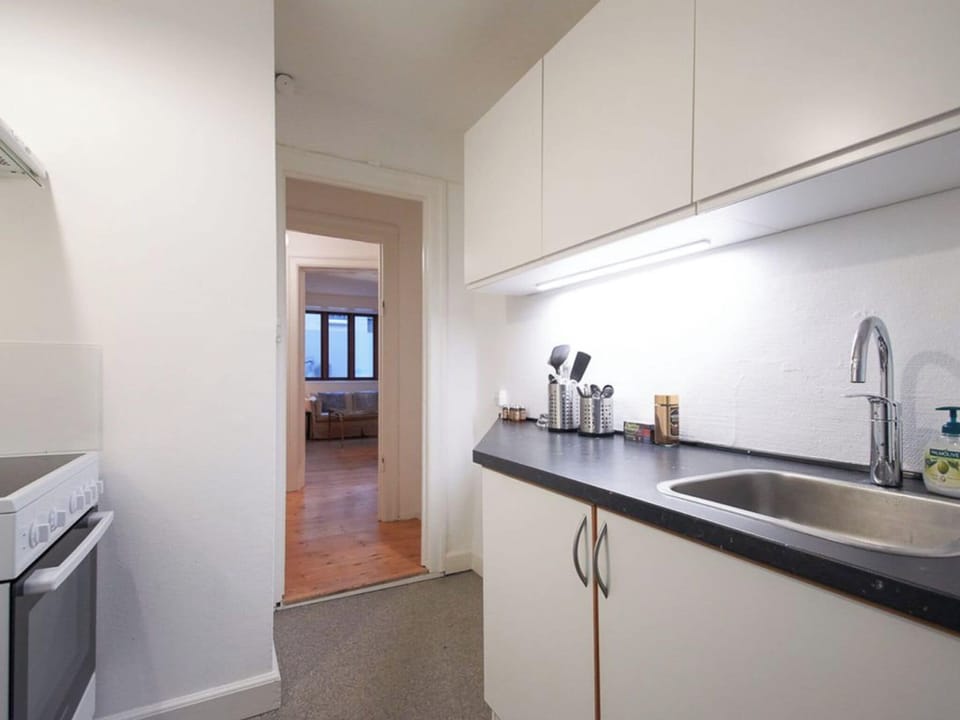 Apartment, 1 Bedroom, City View | Interior
