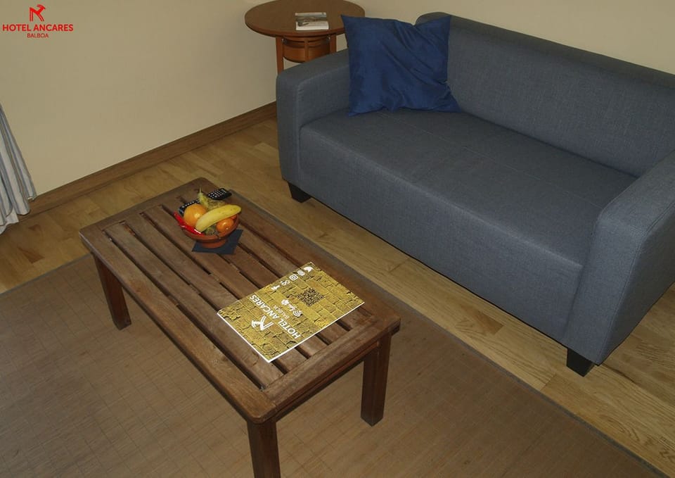 Suite | Desk, cribs/infant beds, rollaway beds, free WiFi