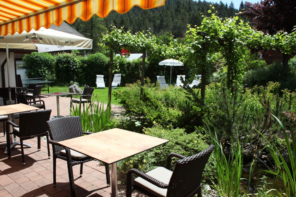 Activ Pension Bergfrieden Bed and Breakfast in Tyrol