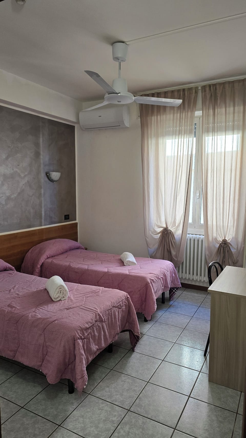Standard Room, 2 Twin Beds | In-room safe, desk, soundproofing, iron/ironing board (on request)