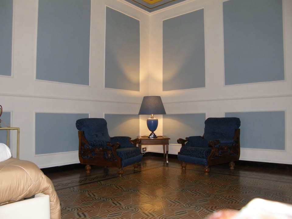 Senior Suite, City View | Minibar, in-room safe, desk, soundproofing